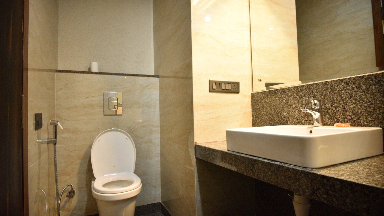 Photo of Bathroom in Tonk Road
