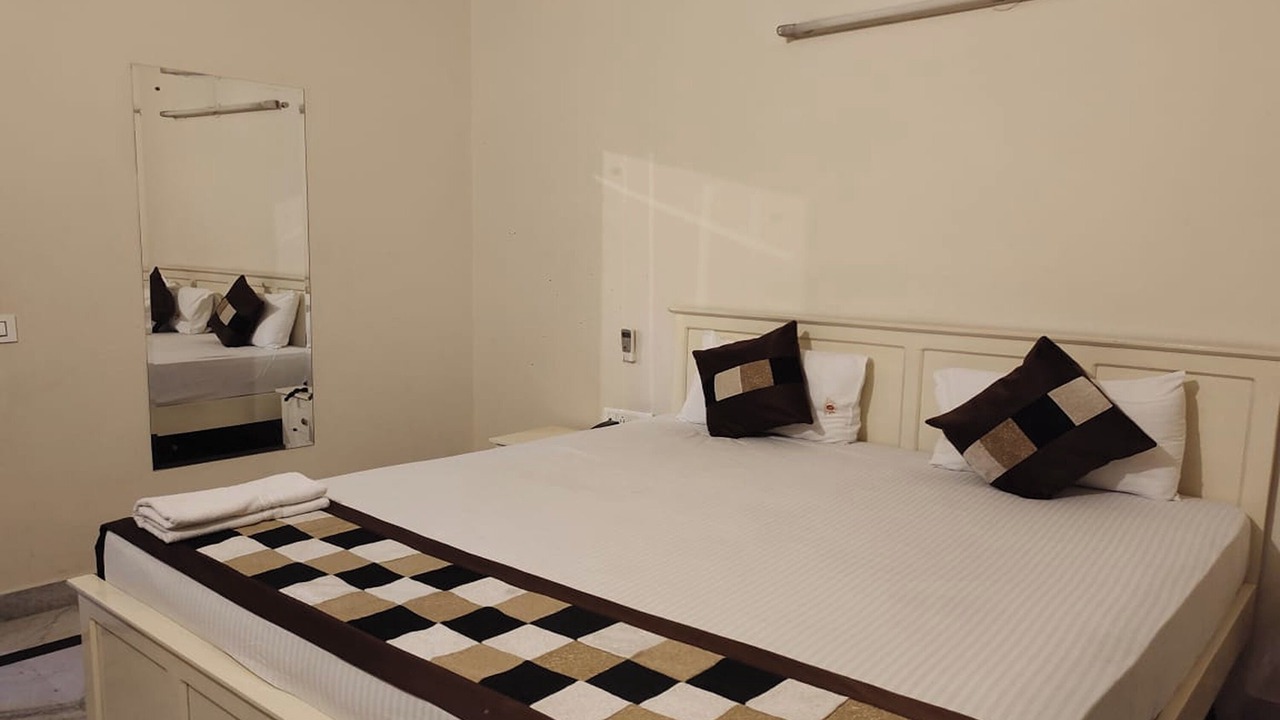 Photo of Bedroom in Amer Fort Road
