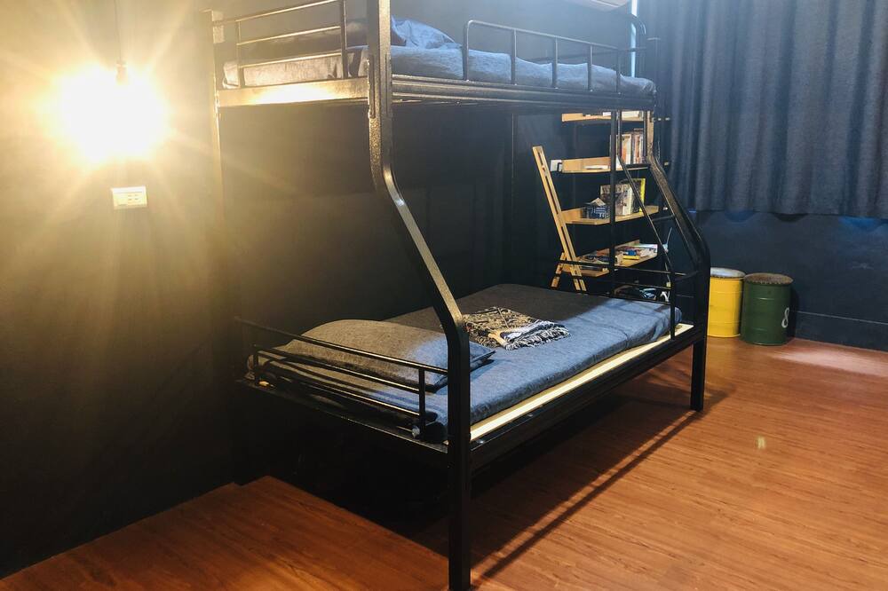 Photo of Bedroom in North District