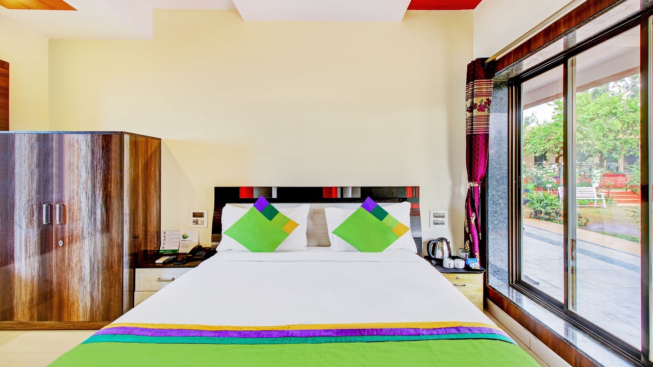 Photo of Bedroom in Mahabaleshwar