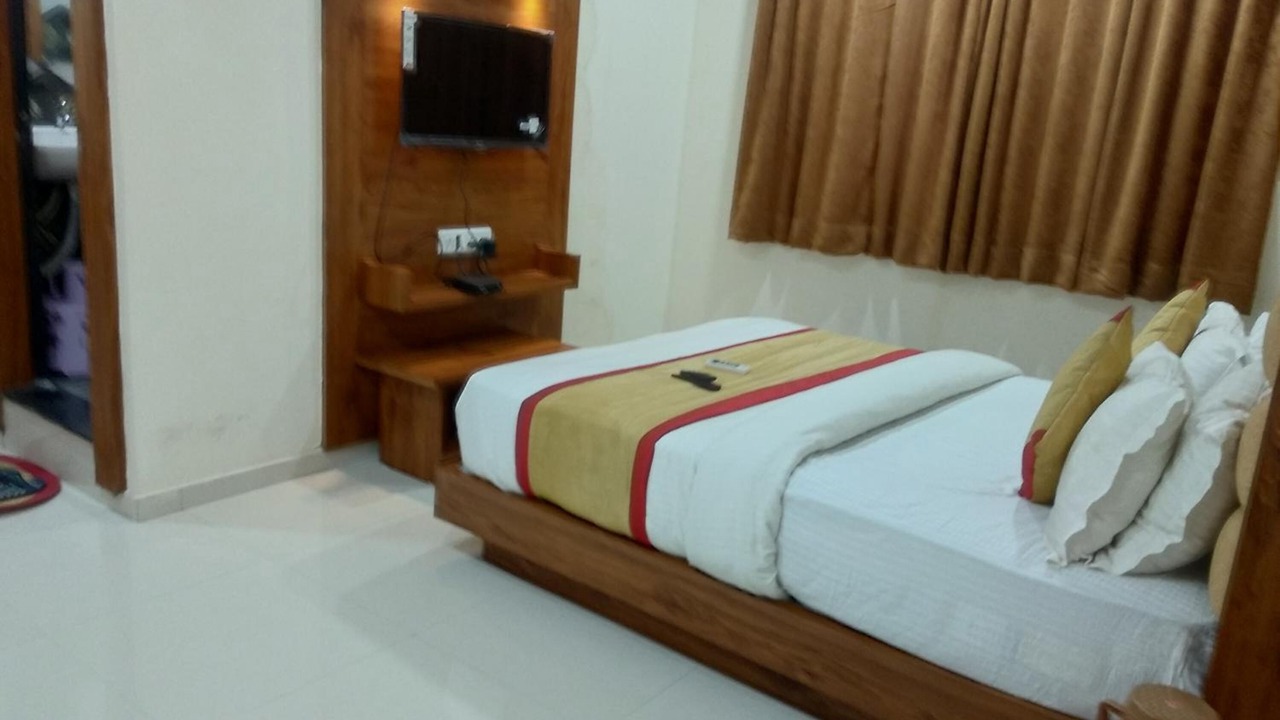Photo of Bedroom in Anand