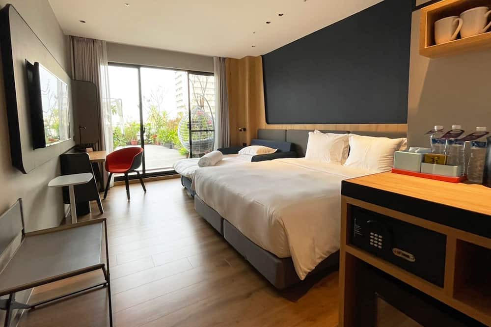 Photo of Bedroom in West District