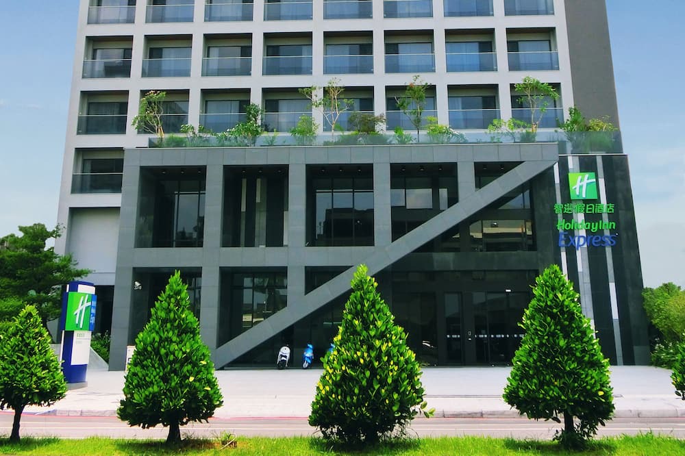 Photo of Outdoor in West District