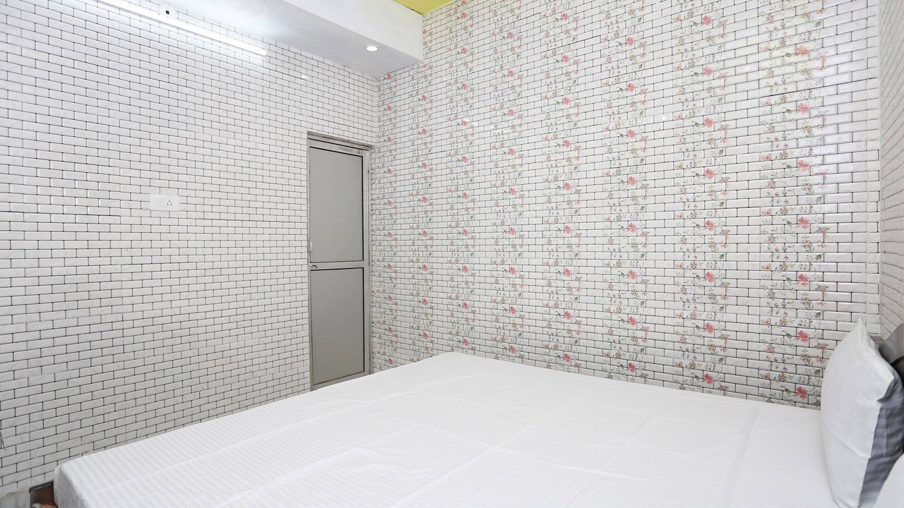 Photo of Bedroom in Roorkee