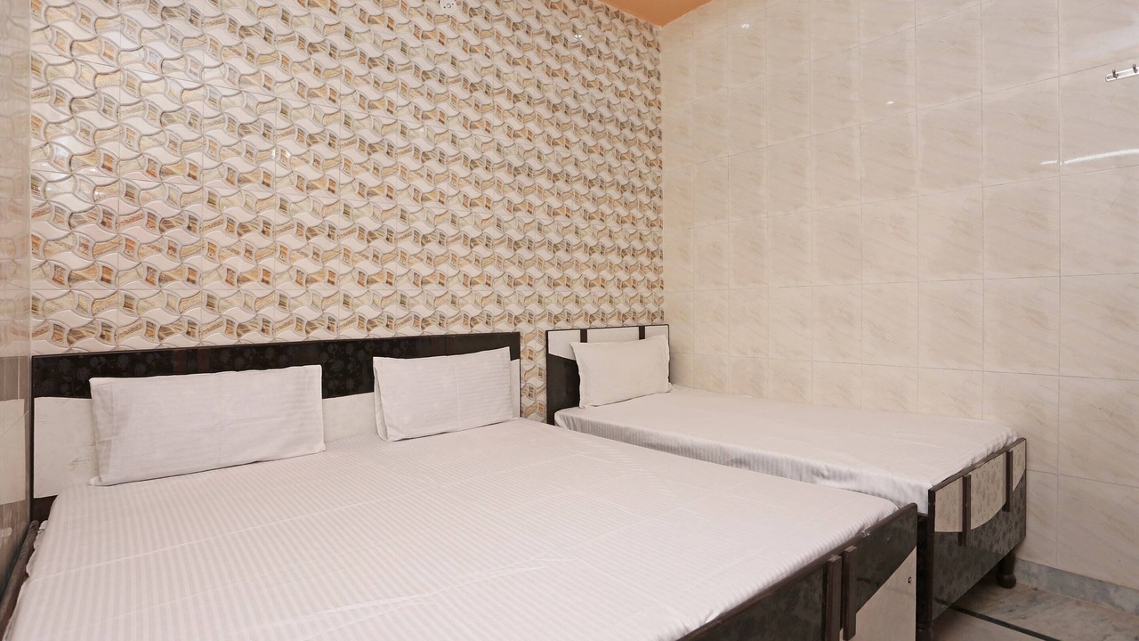 Photo of Bedroom in Roorkee