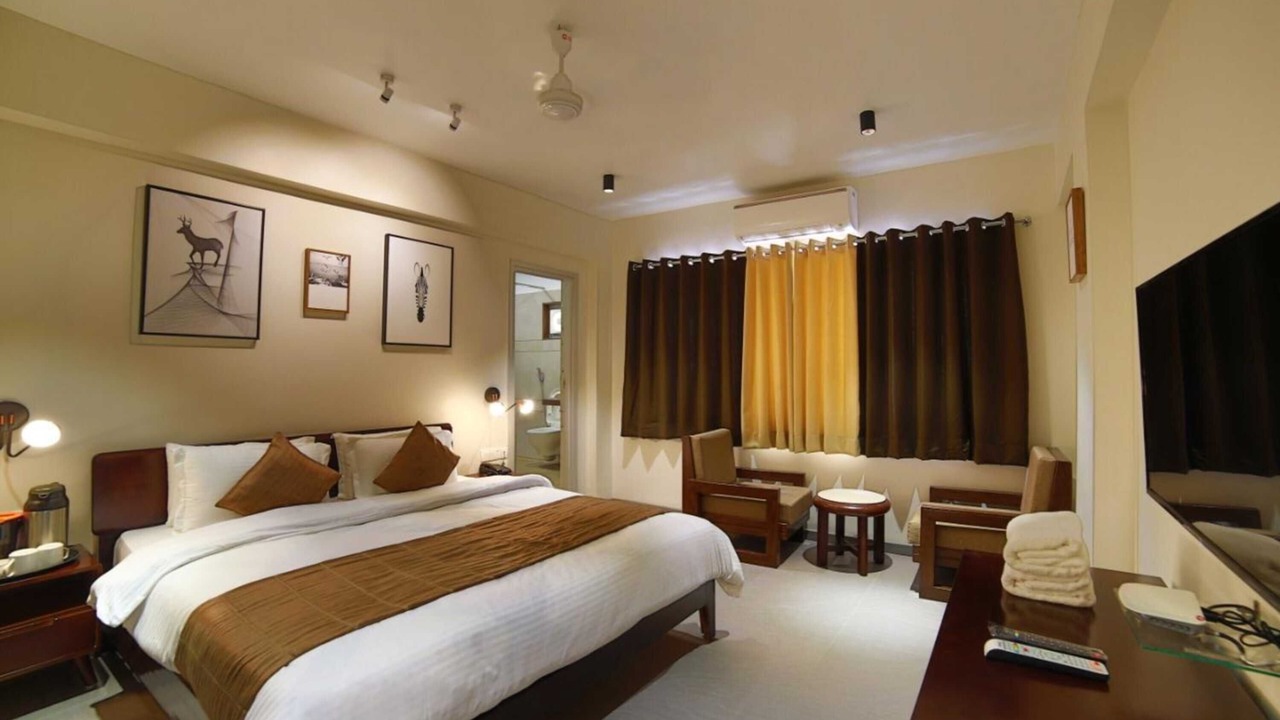 Photo of Bedroom in Mount Abu