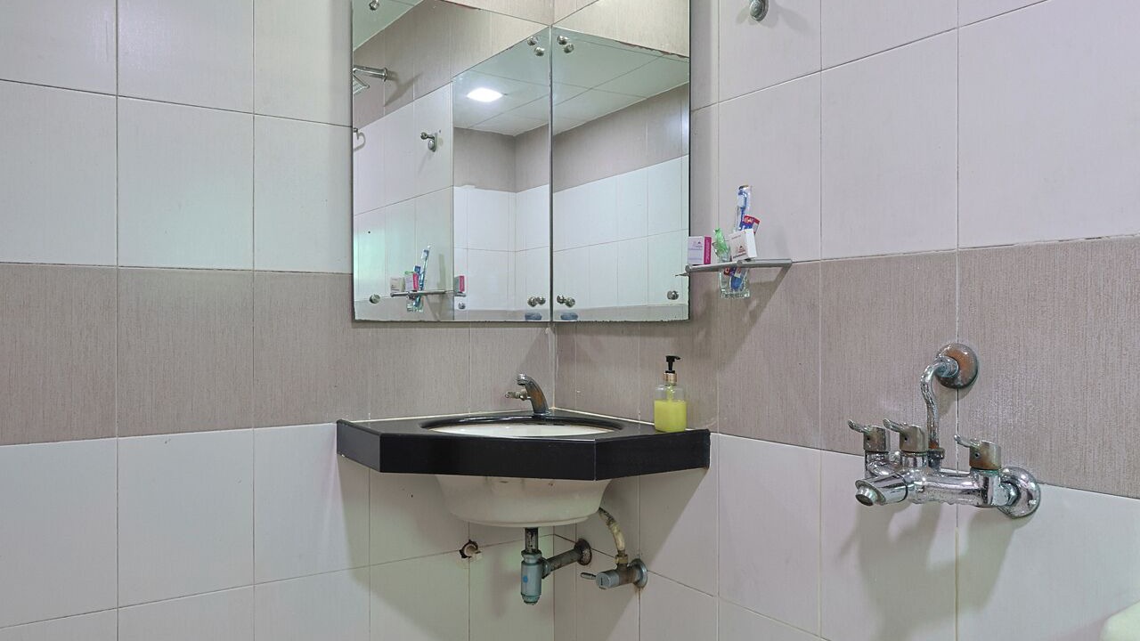 Photo of Bathroom in Sayajiganj