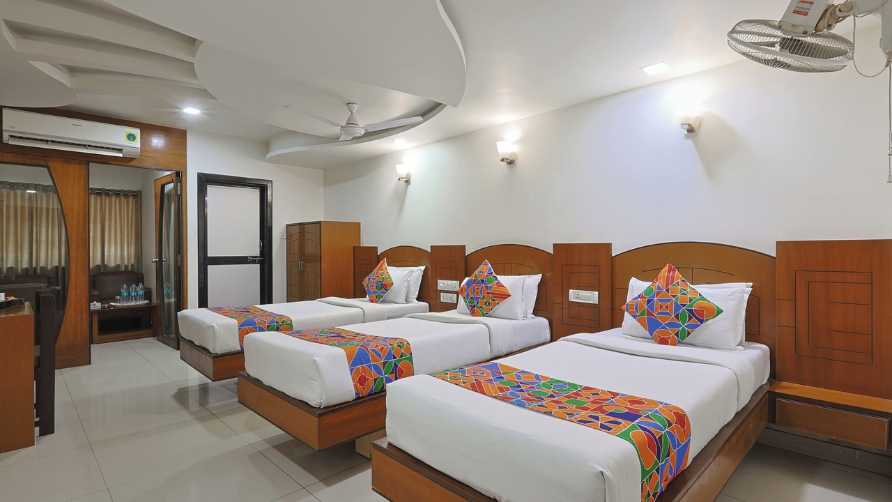 Photo of Bedroom in Sayajiganj