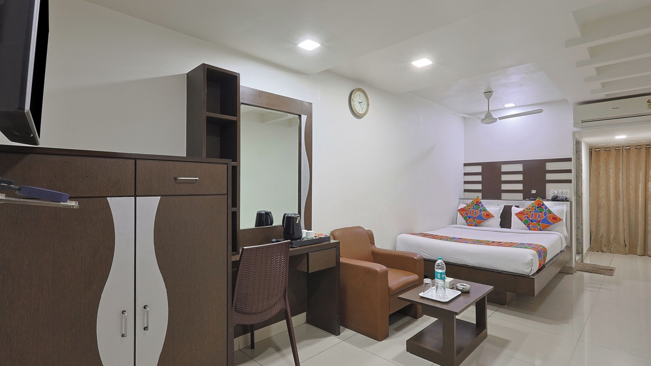 Photo of Bedroom in Sayajiganj