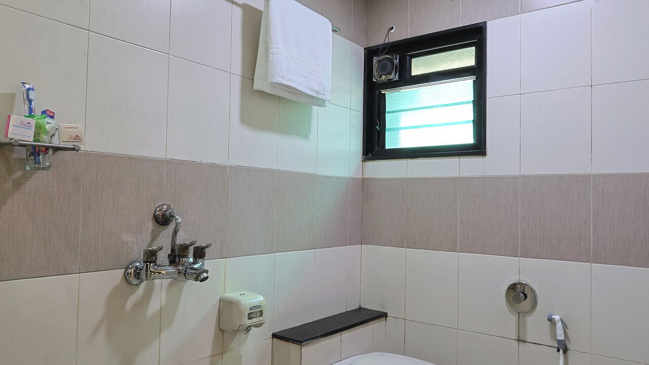 Photo of Bathroom in Sayajiganj
