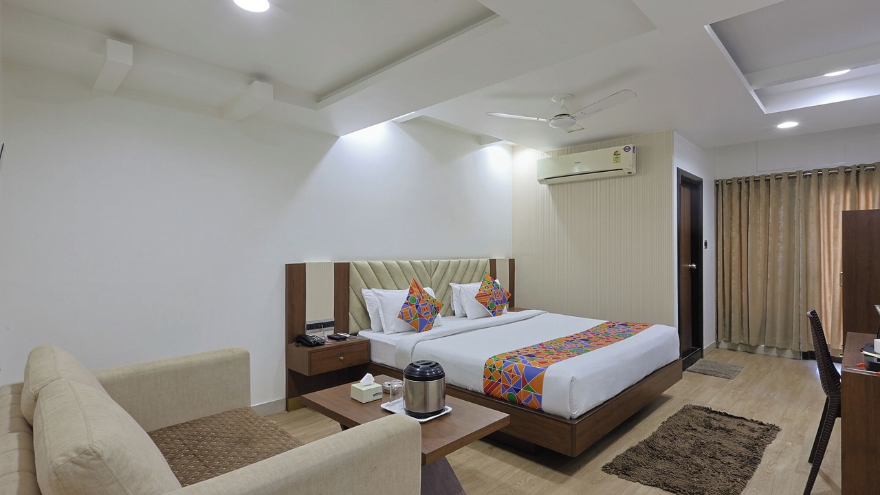 Photo of Bedroom in Sayajiganj