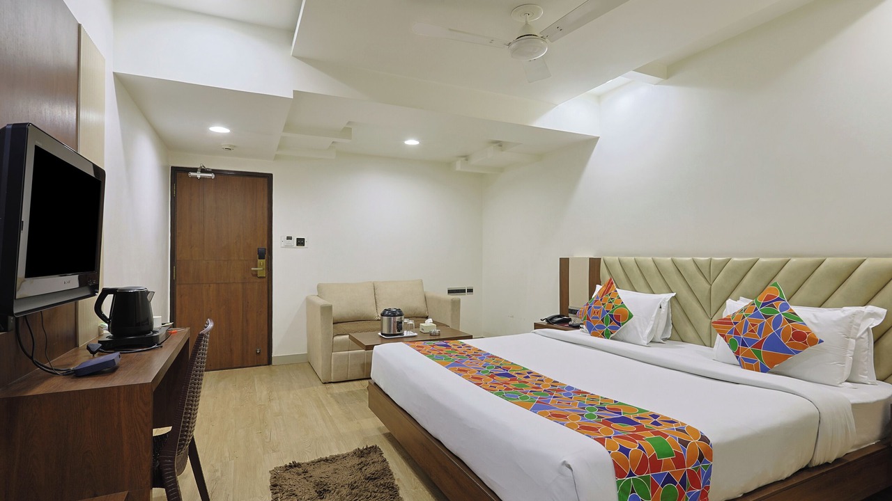 Photo of Bedroom in Sayajiganj