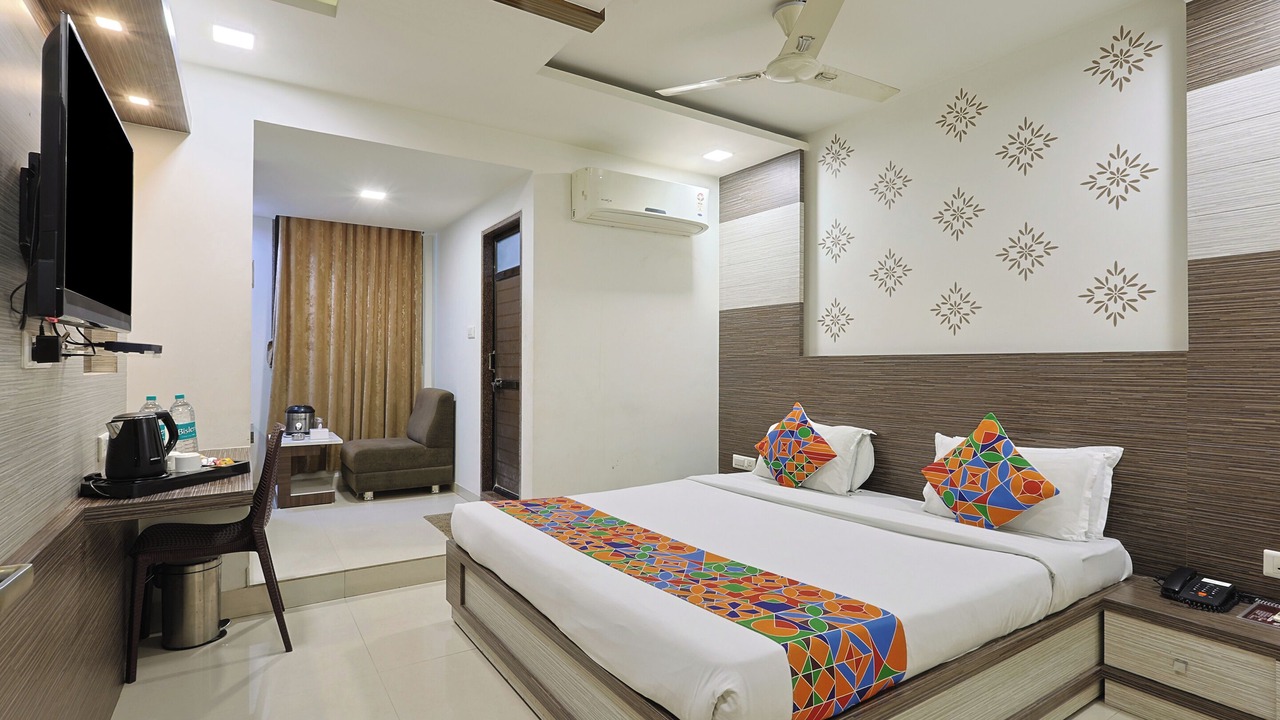 Photo of Bedroom in Sayajiganj
