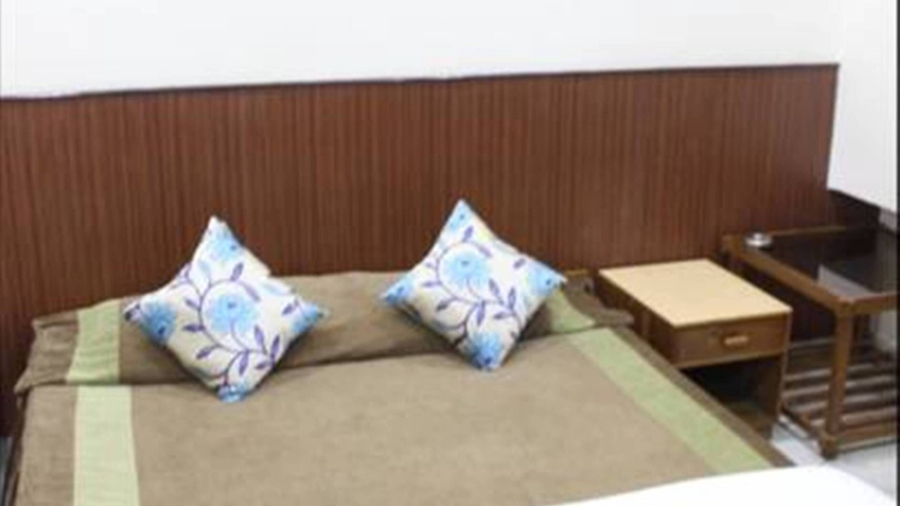 Photo of Bedroom in Tonk Road