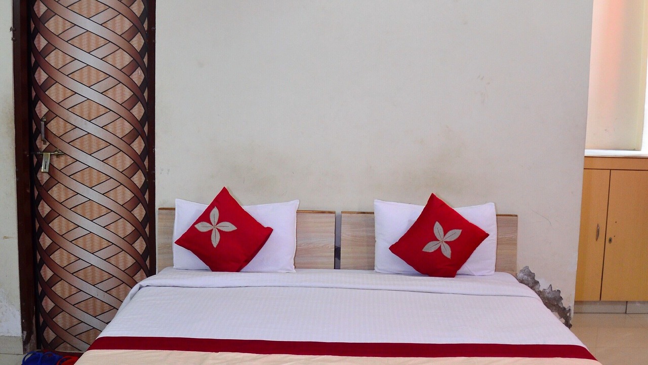 Photo of Bedroom in Tonk Road