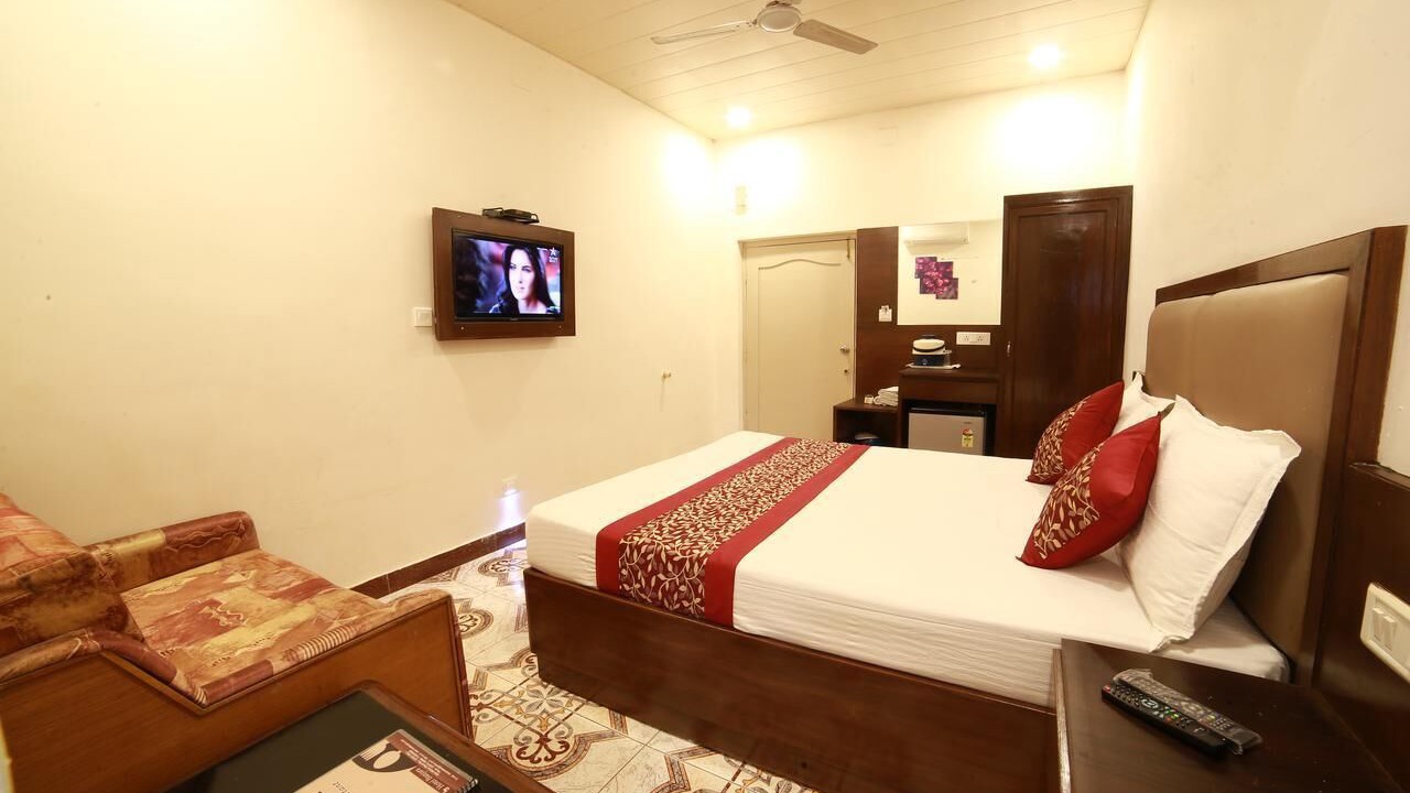 Photo of Bedroom in Mount Abu