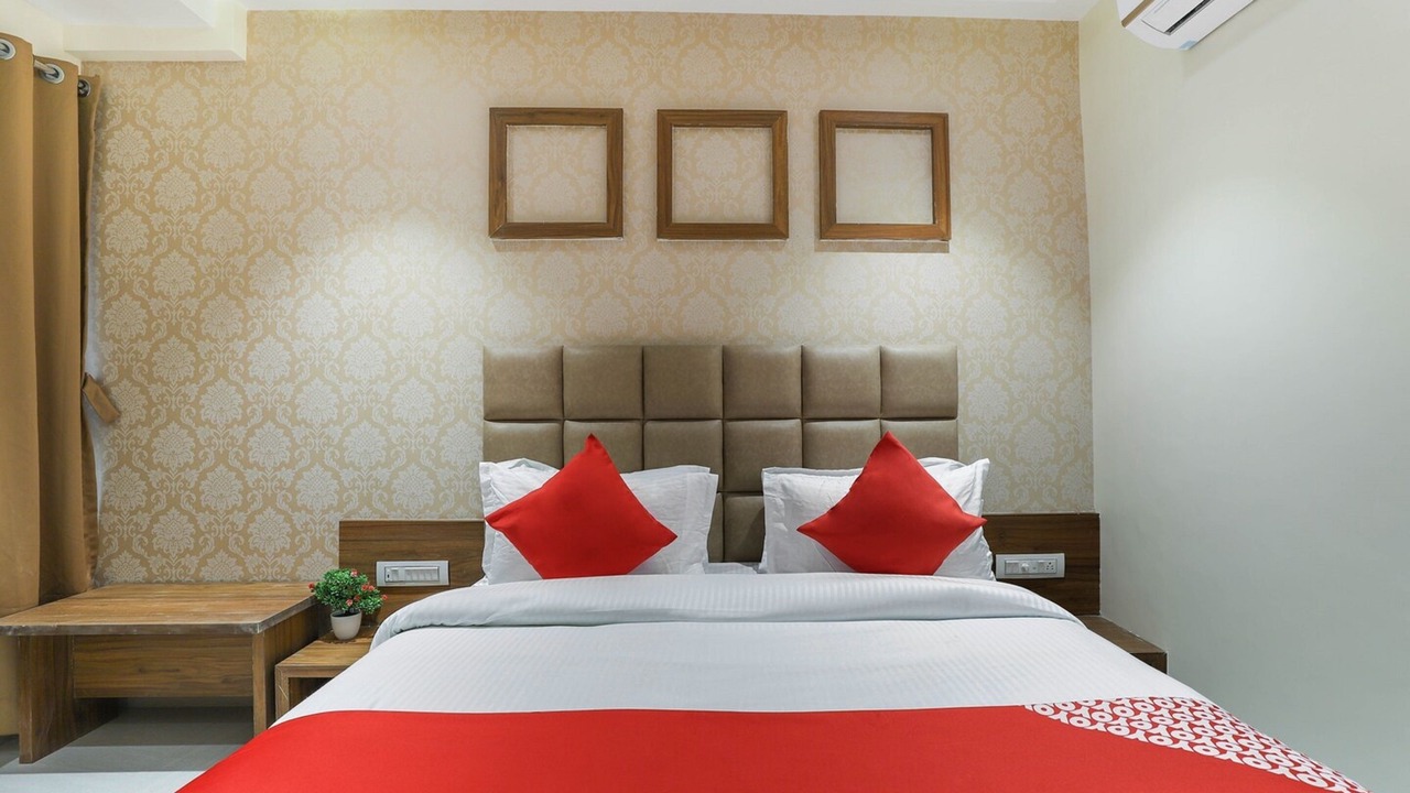 Photo of Bedroom in Vadodara