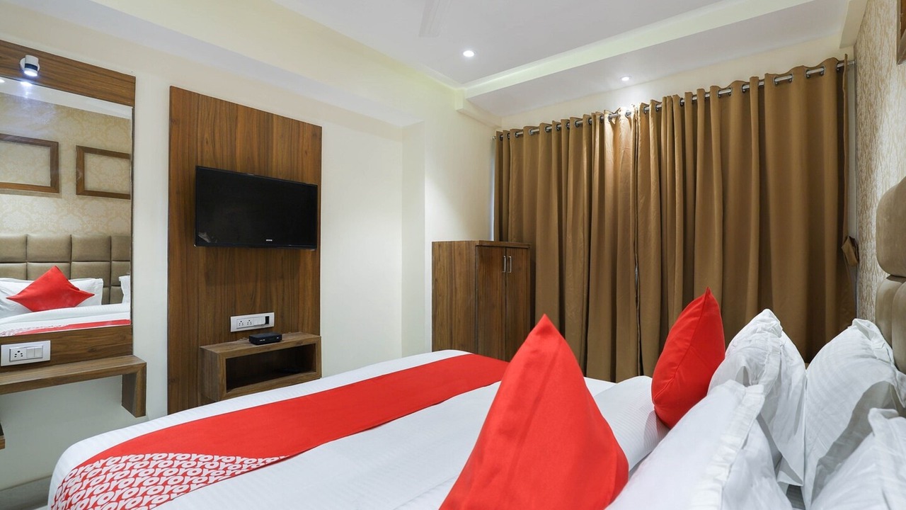 Photo of Bedroom in Vadodara