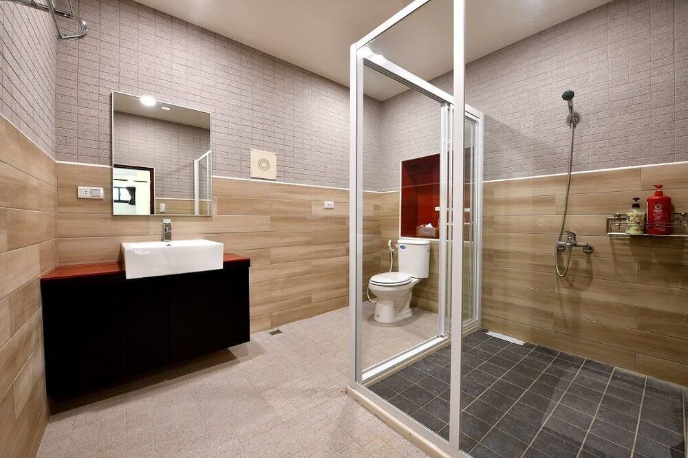 Photo of Bathroom in Ruifang