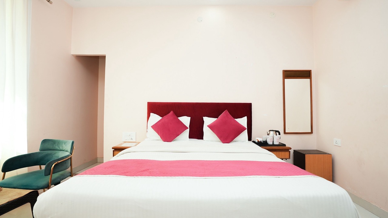 Photo of Bedroom in Shavri Colony