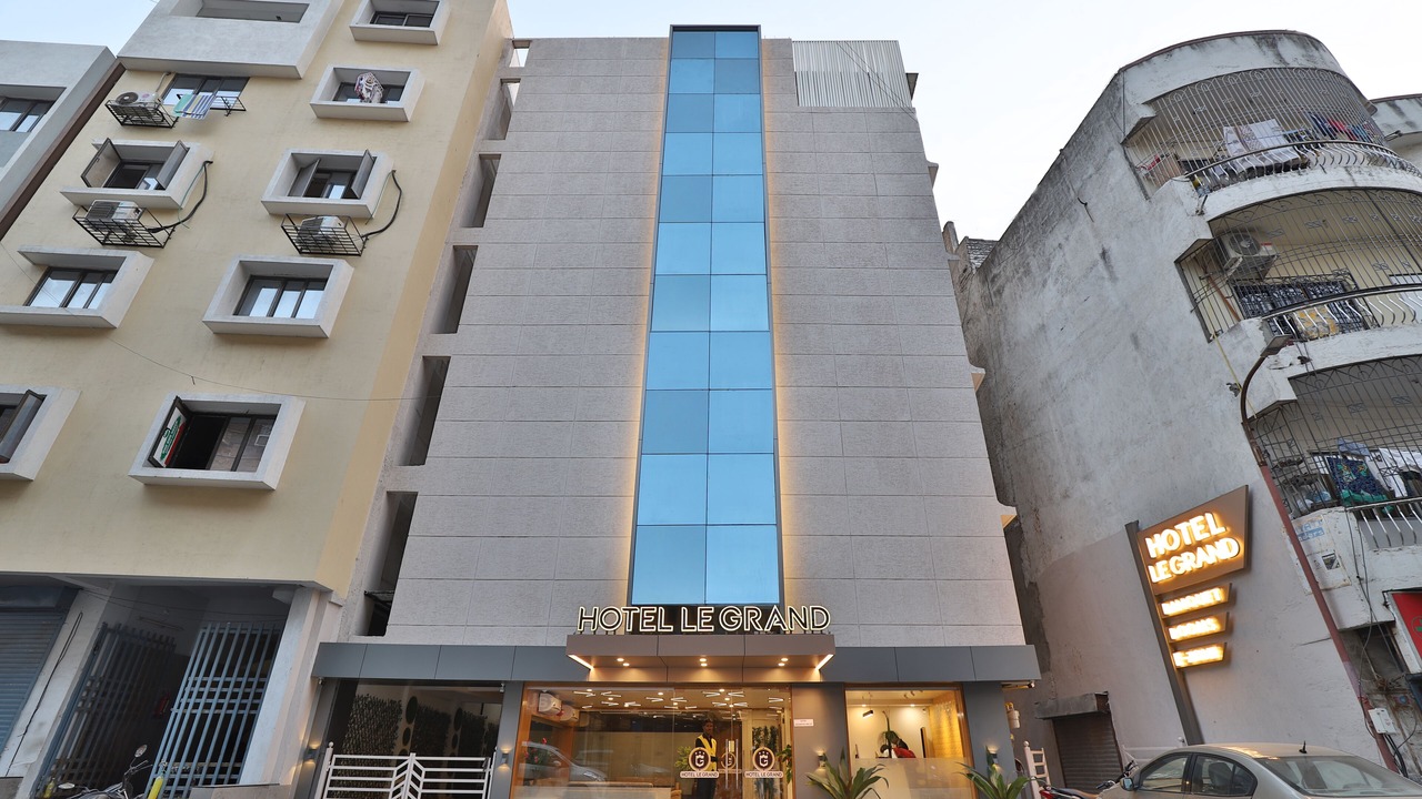 Photo of Outdoor in Surat