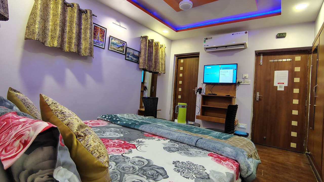 Photo of Bedroom in Mount Abu
