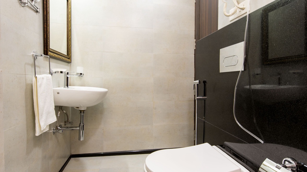 Photo of Bathroom in Pink City