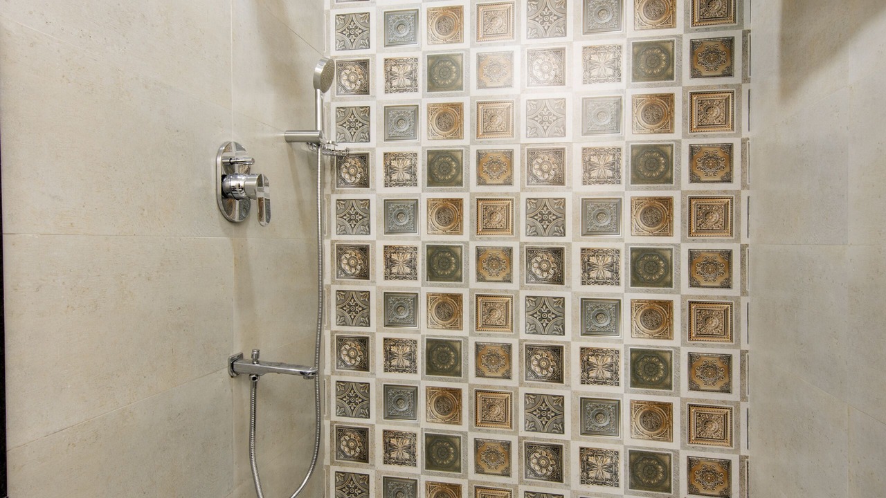 Photo of Bathroom in Pink City