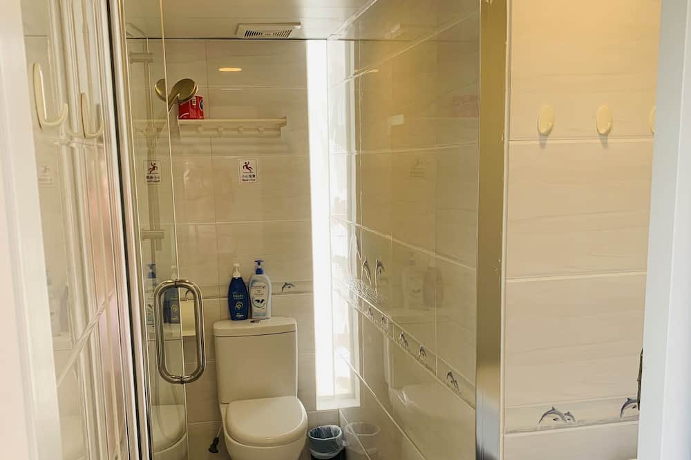 Photo of Bathroom in Islands District