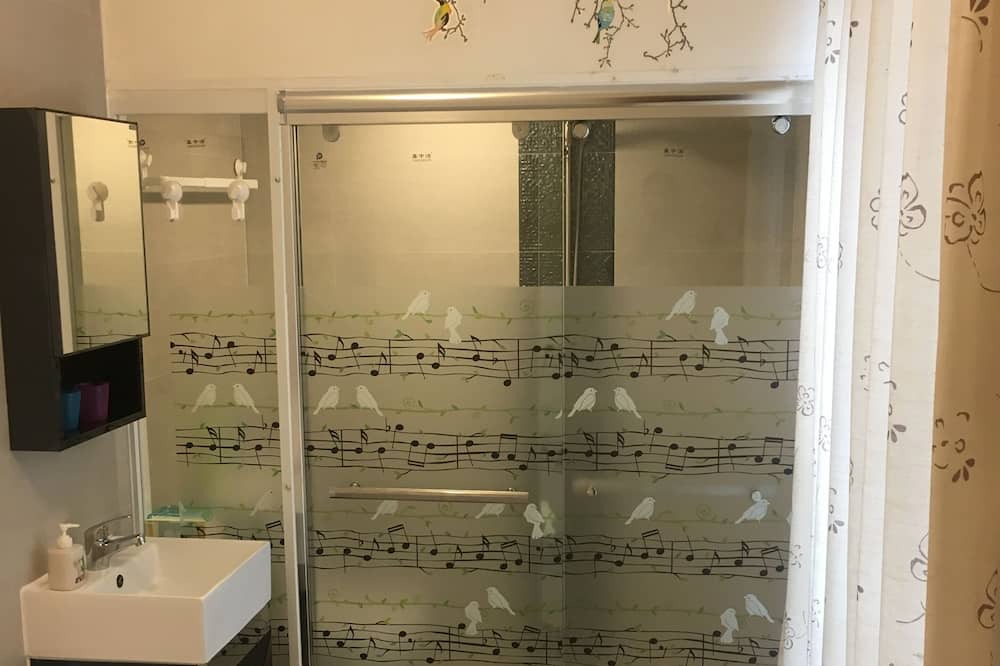 Photo of Bathroom in Islands District
