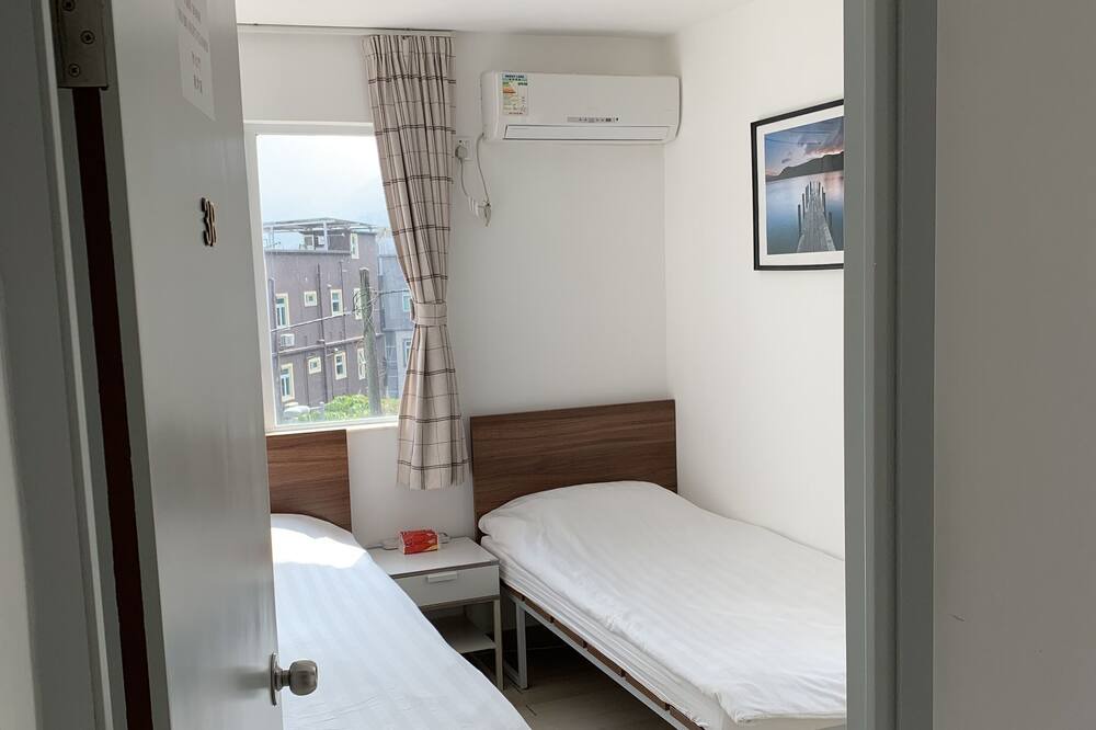 Photo of Bedroom in Islands District