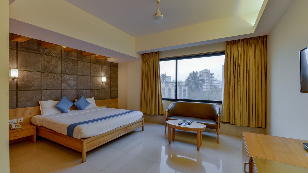 Photo of Bedroom in Juhu