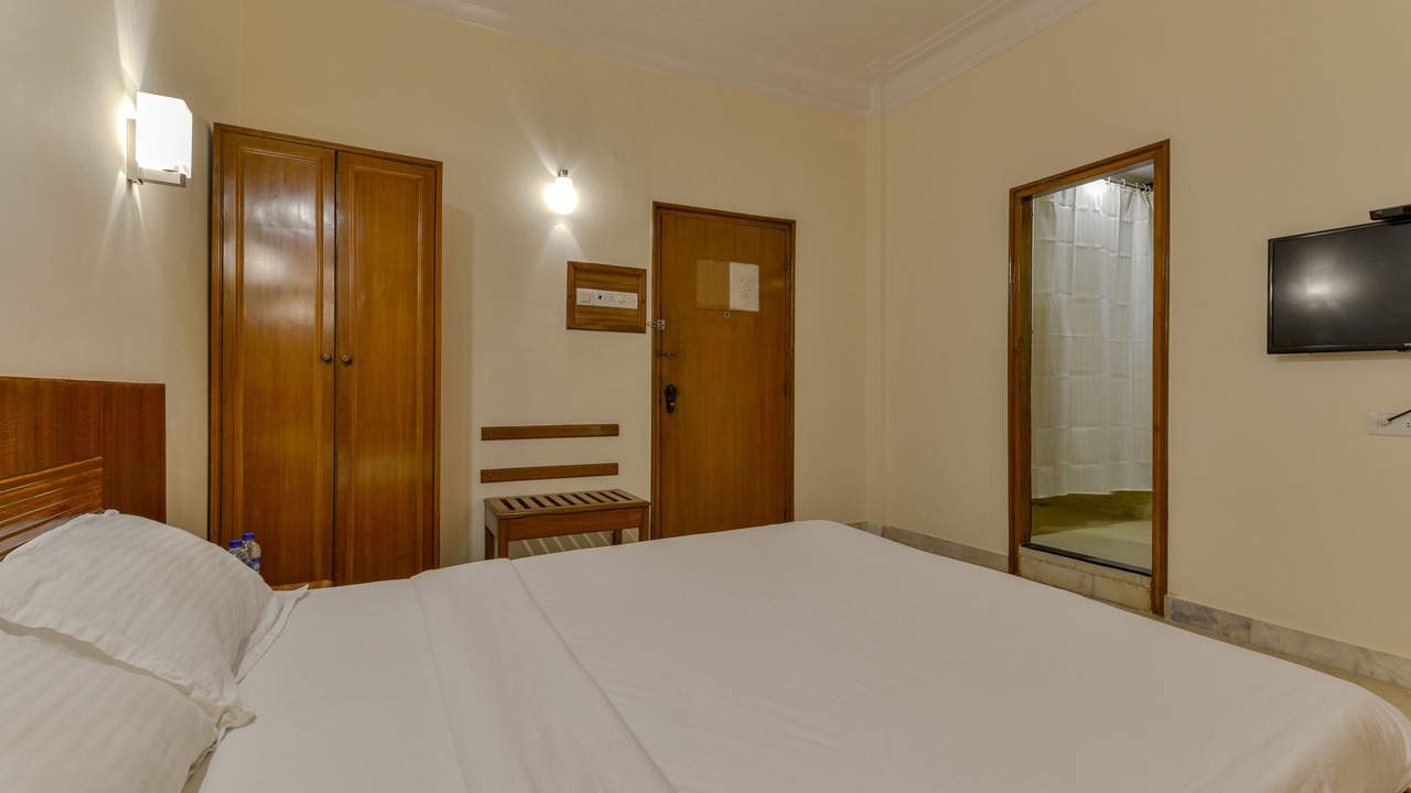 Photo of Bedroom in Juhu