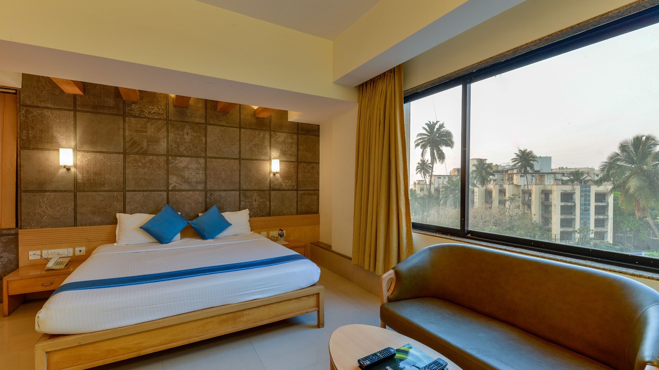 Photo of Bedroom in Juhu
