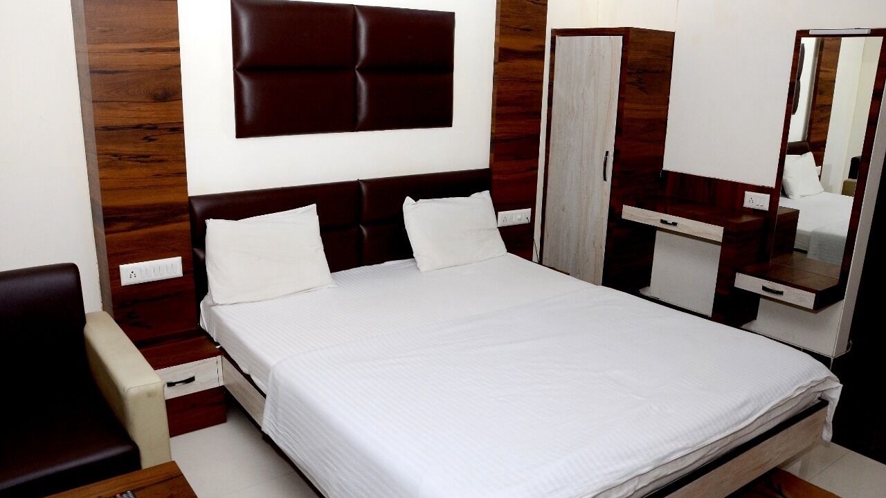 Photo of Bedroom in Mahesana