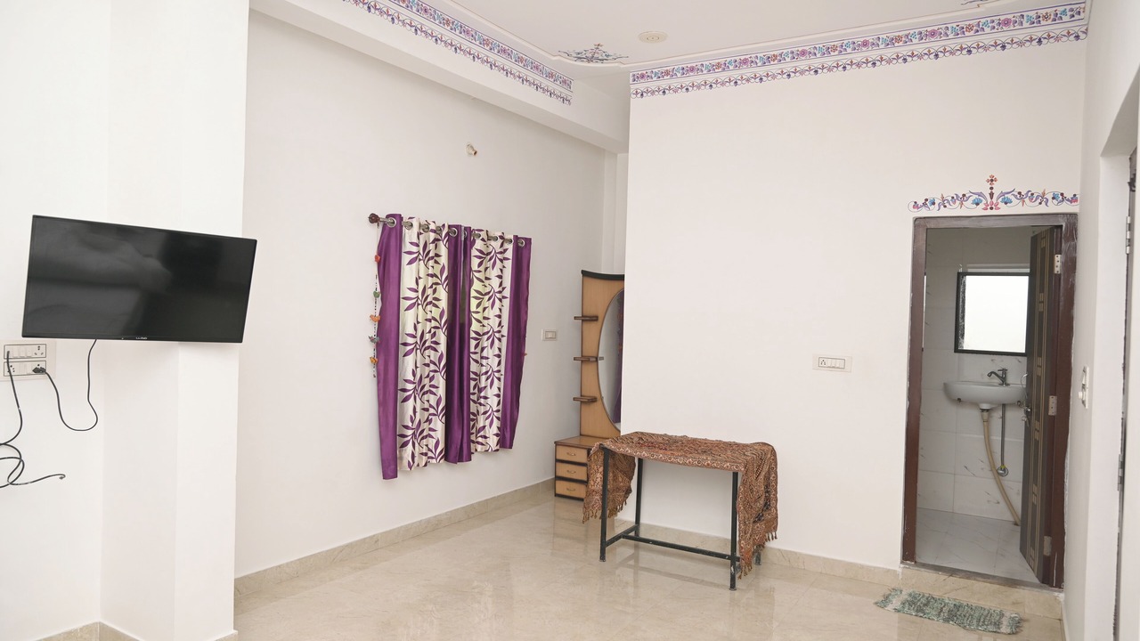 Photo of Bedroom in Lake Swaroop Sagar