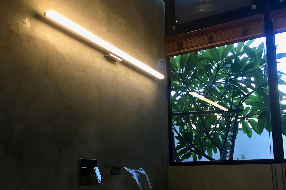 Photo of Bathroom in North District