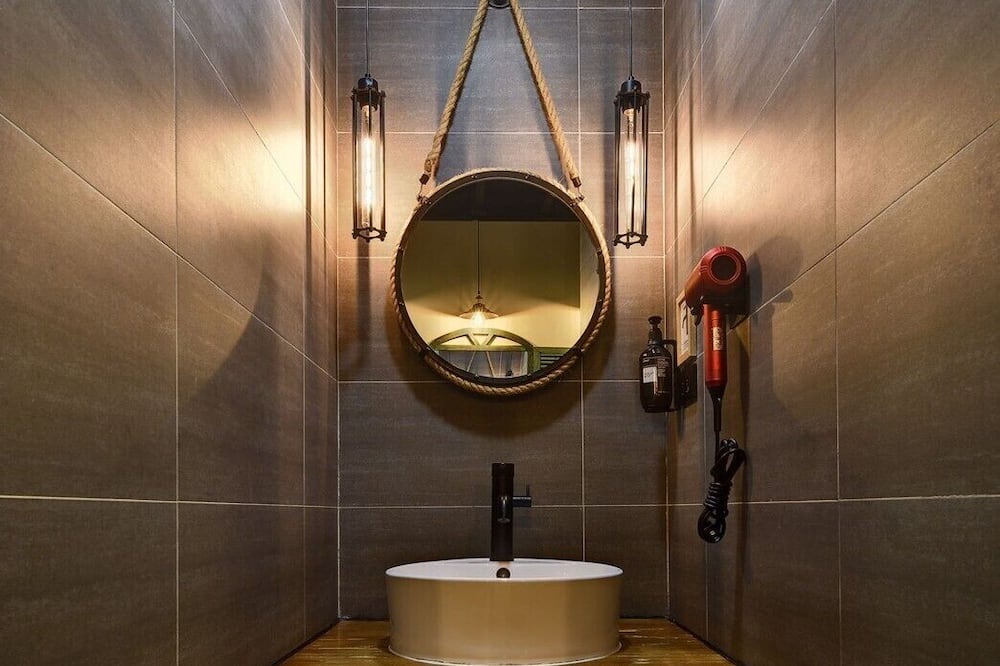 Photo of Bathroom in North District