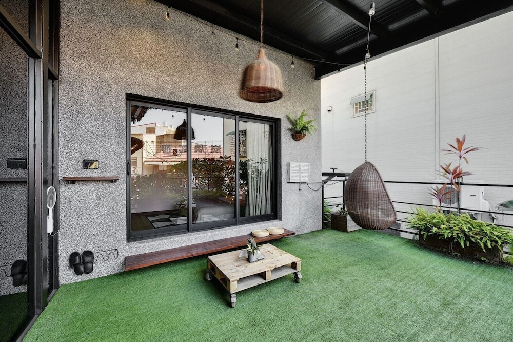 Photo of Patio Balcony in North District