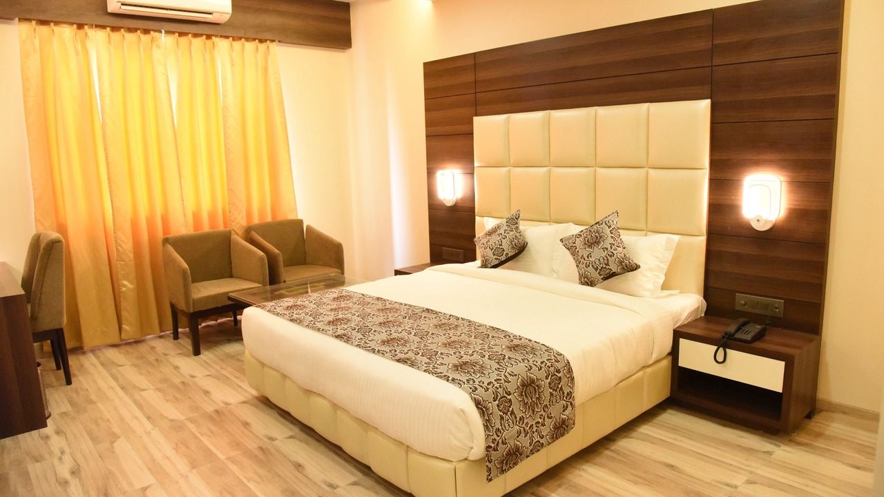 Photo of Bedroom in Alambagh