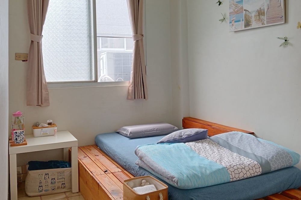 Photo of Bedroom in East District