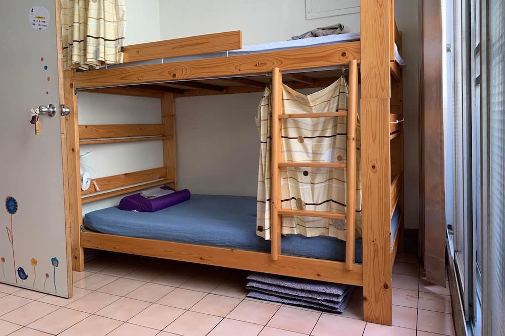 Photo of Bedroom in East District