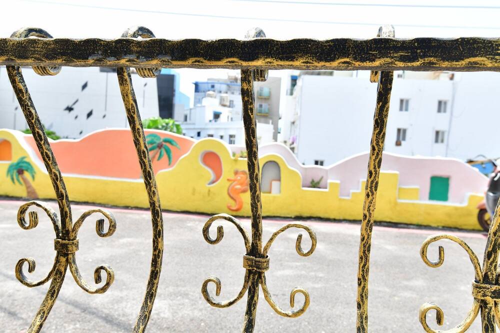 Photo of Patio Balcony in Big Beach