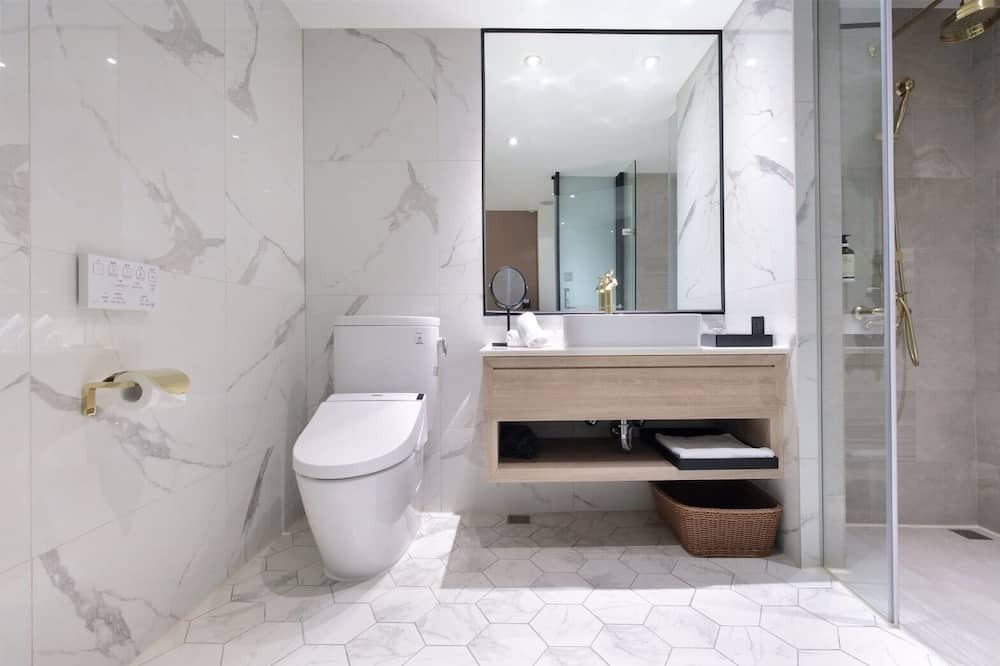 Photo of Bathroom in Ren'ai District