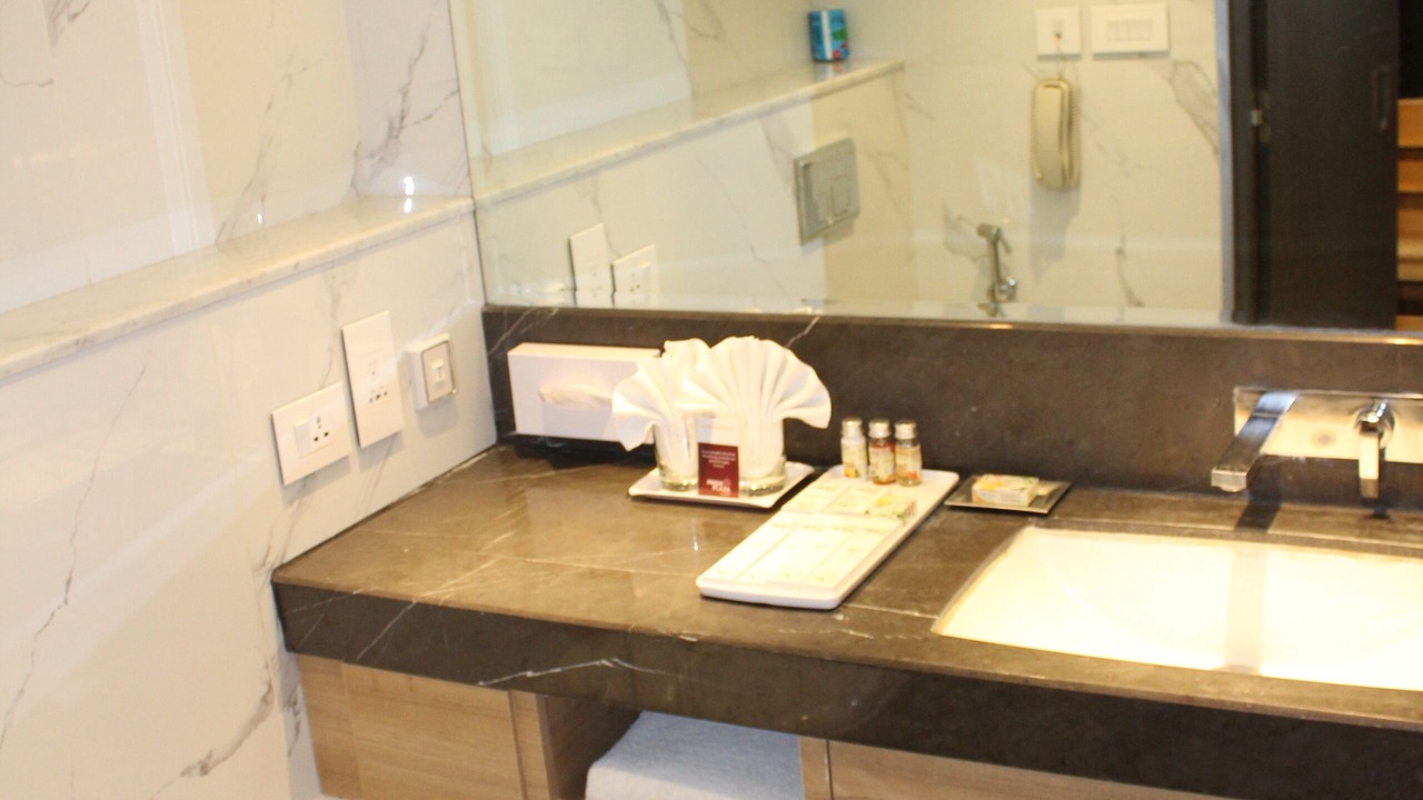 Photo of Bathroom in Satellite