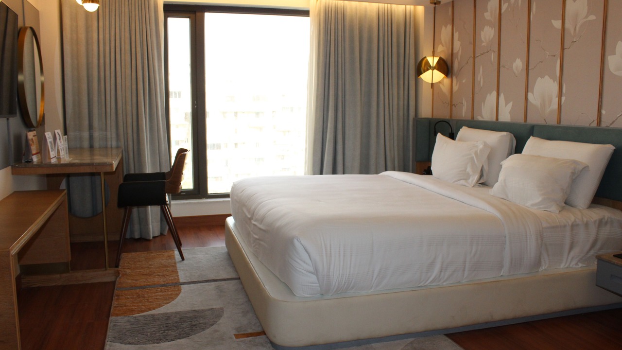 Photo of Bedroom in Satellite