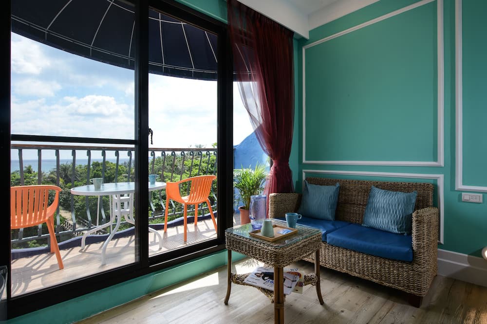 Photo of Livingroom in Big Beach