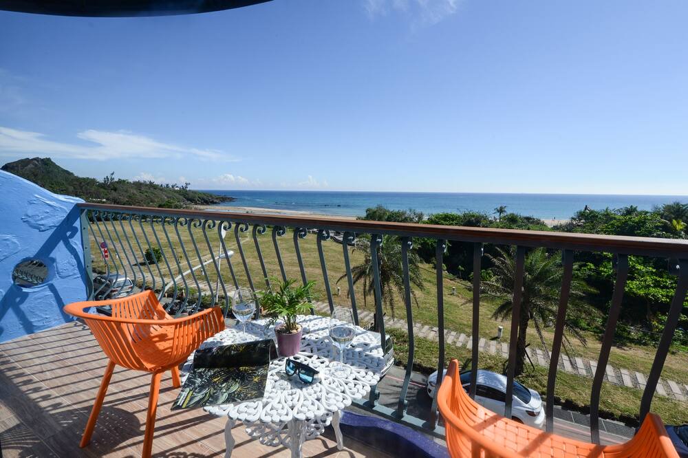 Photo of Patio Balcony in Big Beach