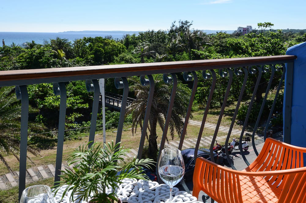 Photo of Patio Balcony in Big Beach