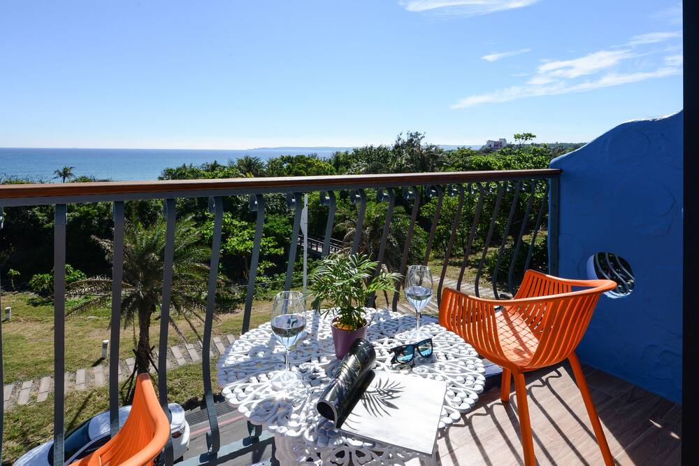 Photo of Patio Balcony in Big Beach